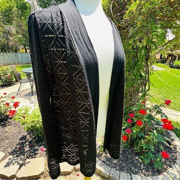 Maria Gabrielle  Black Eyelet Open Cardigan size XL - Picture 7 of 9